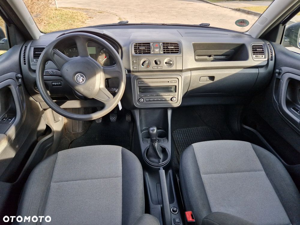 Skoda Fabia 1.2 HTP COOL Edition - 10