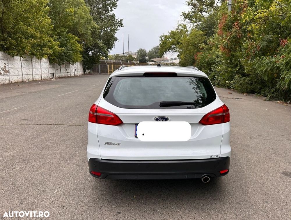 Ford Focus 2.0 TDCI DPF Aut. Titanium - 3