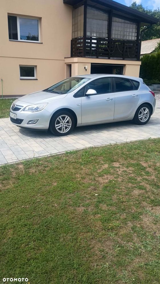 Opel Astra 1.4 T Edition 150 - 1