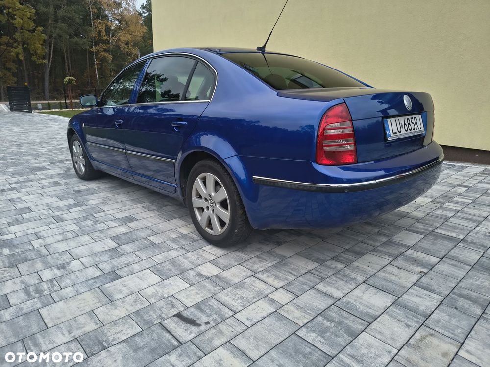 Skoda Superb 2006 photo 5