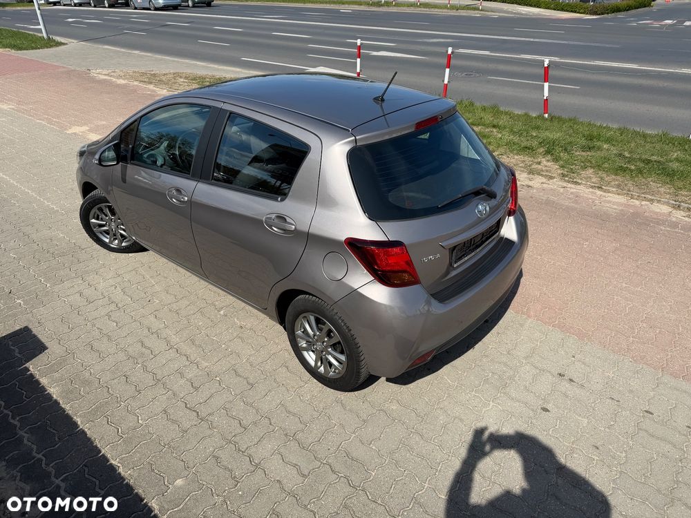 Toyota Yaris 1.33 VVT-i Comfort - 24