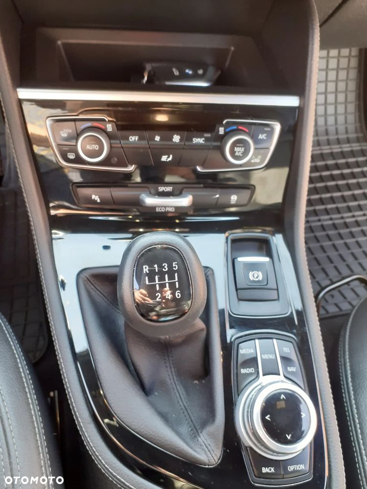 BMW Seria 2 216d Luxury Line - 36