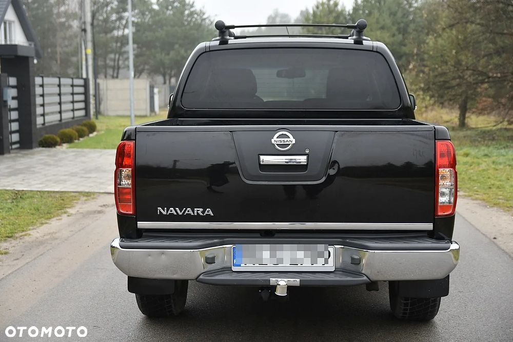 Nissan Navara 2.5 D Platinum - 9