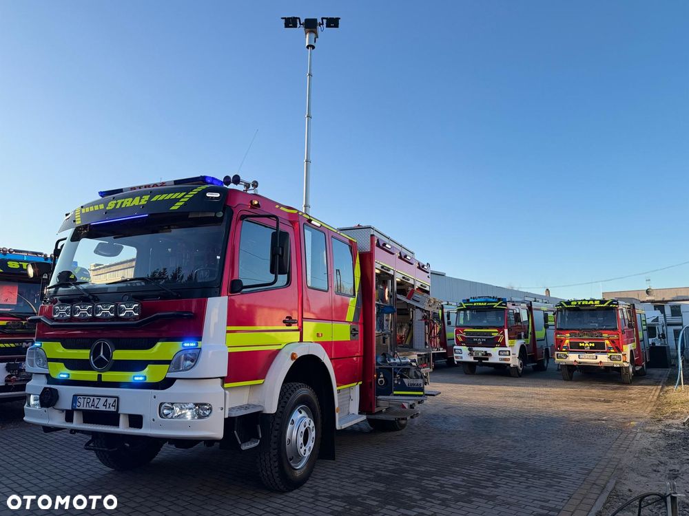 Mercedes-Benz Mercedes Atego GBA Wóz Strażacki 3t wody, Wysokie prześwity, Maszt oświetleniowy - 31