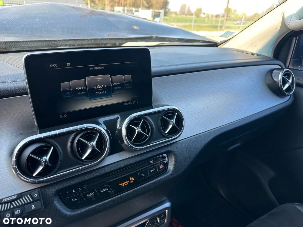 Mercedes-Benz Klasa X - 17