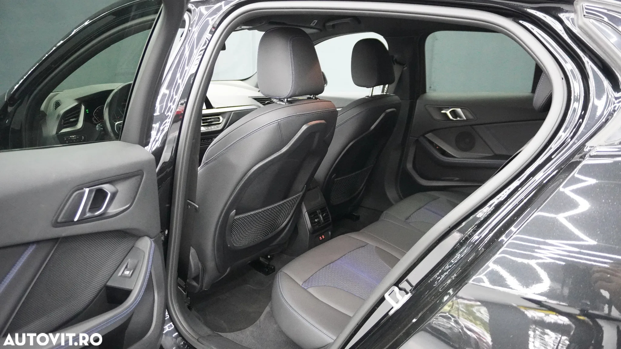 BMW Seria 1 118i Aut. M Sport - 35