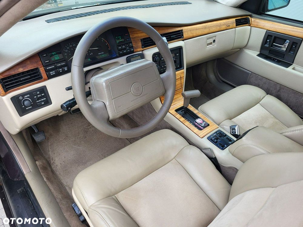 Cadillac Seville - 19