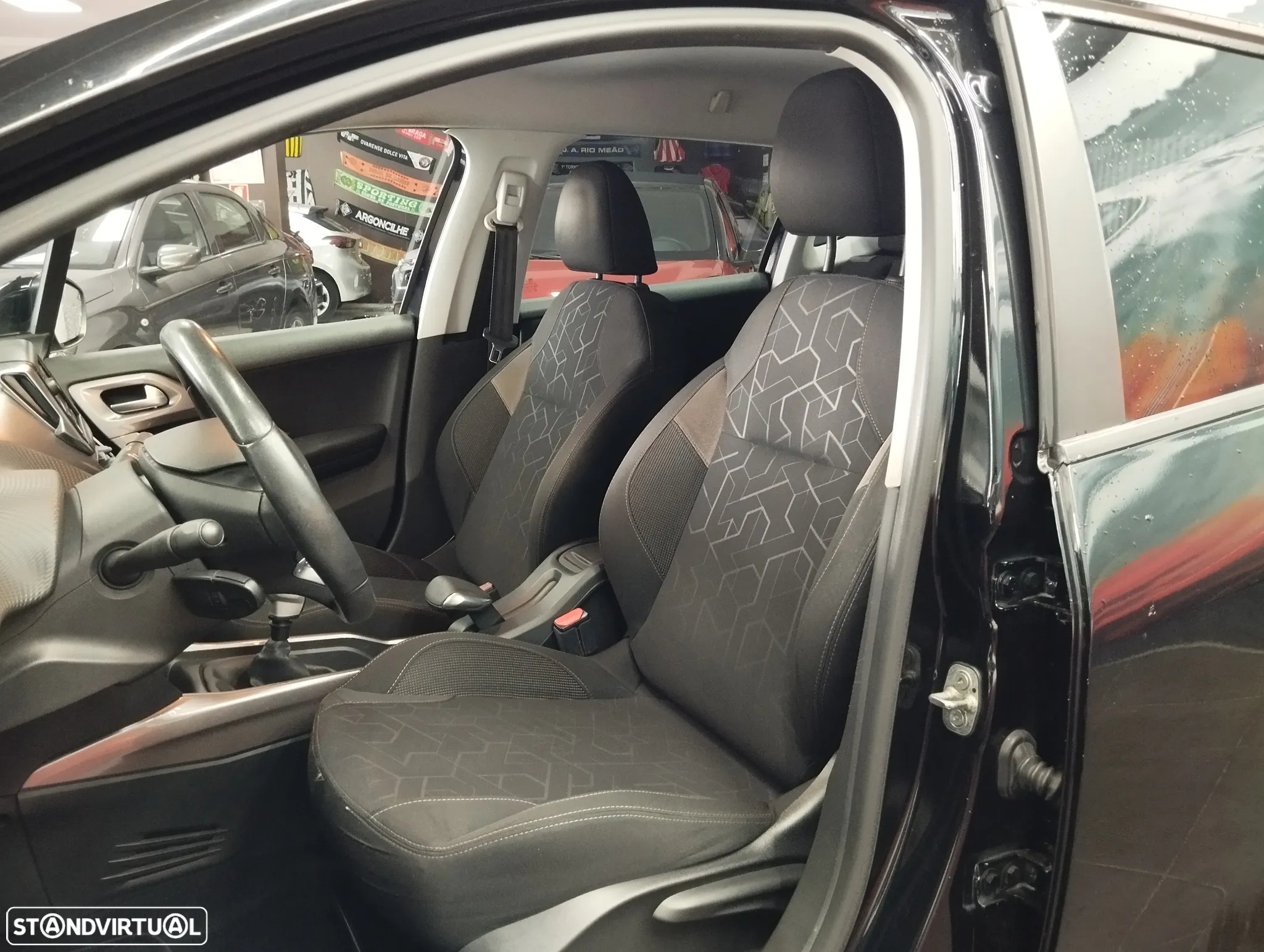 Peugeot 2008 1.4 HDi Active - 15