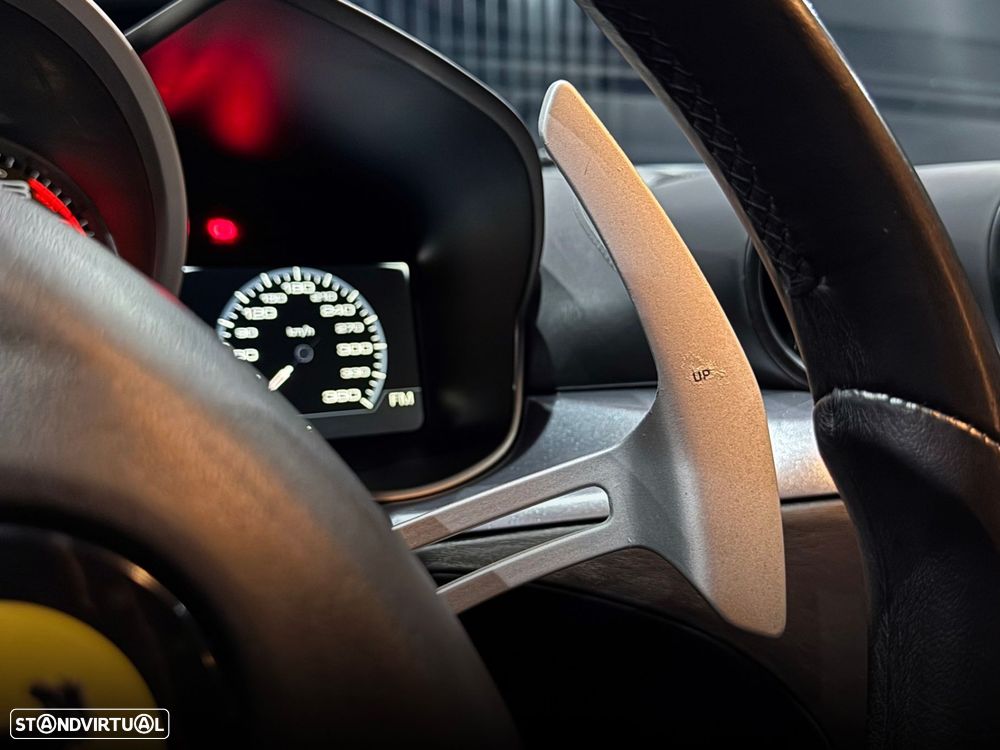 Ferrari FF - 20
