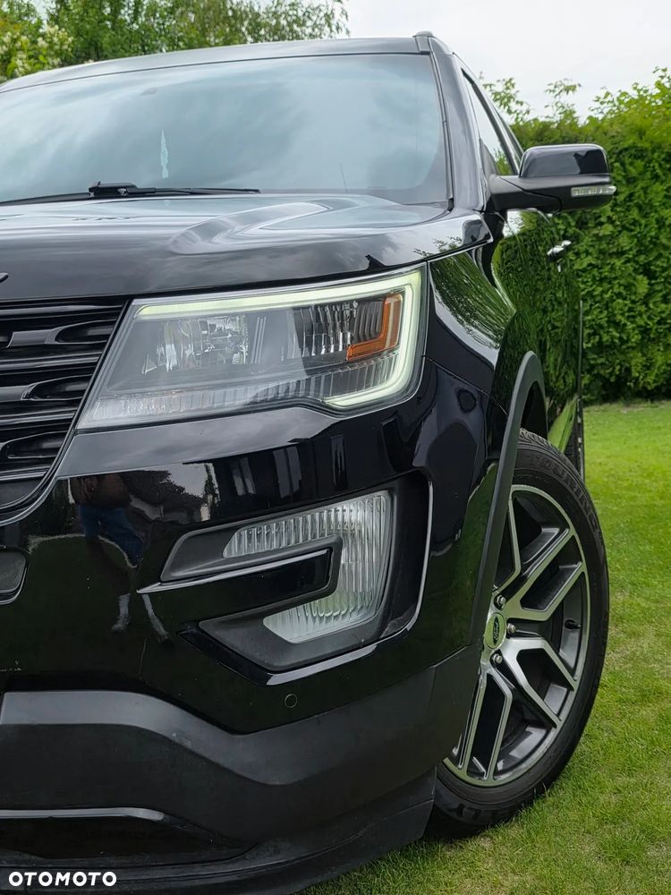 Ford Explorer - 4