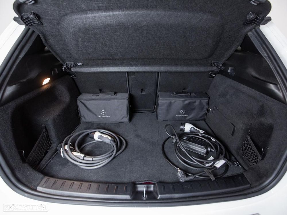 Mercedes-Benz GLA 250 e AMG Line - 14