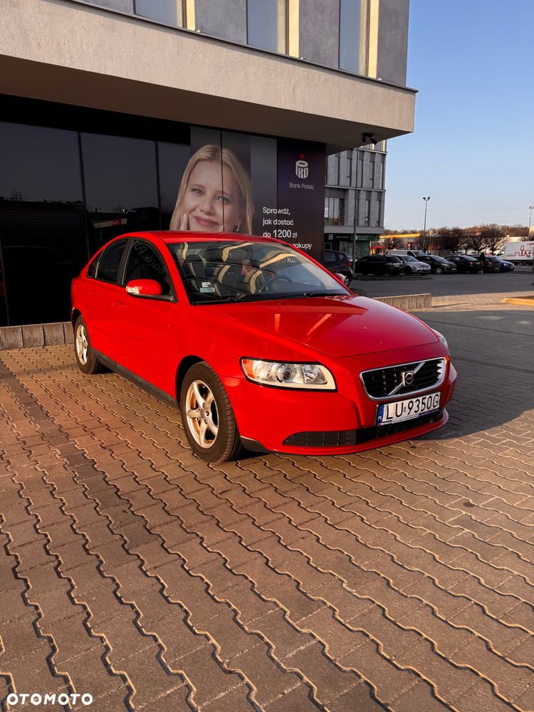 Volvo S40 1.6 - 9