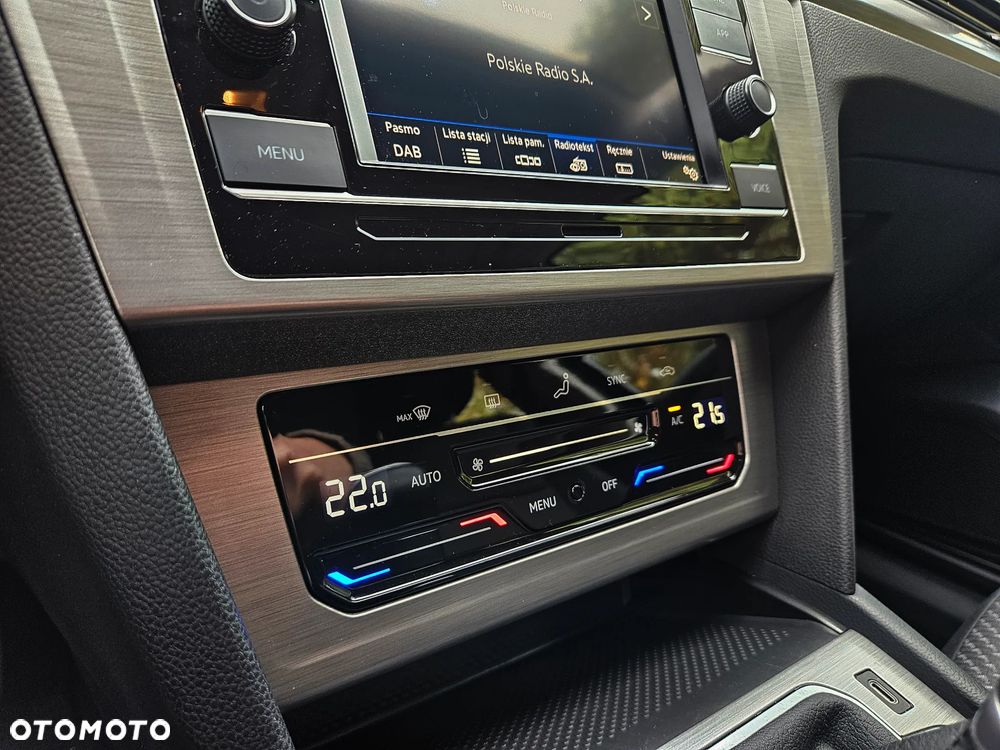 Volkswagen Passat 1.5 TSI EVO Essence - 30