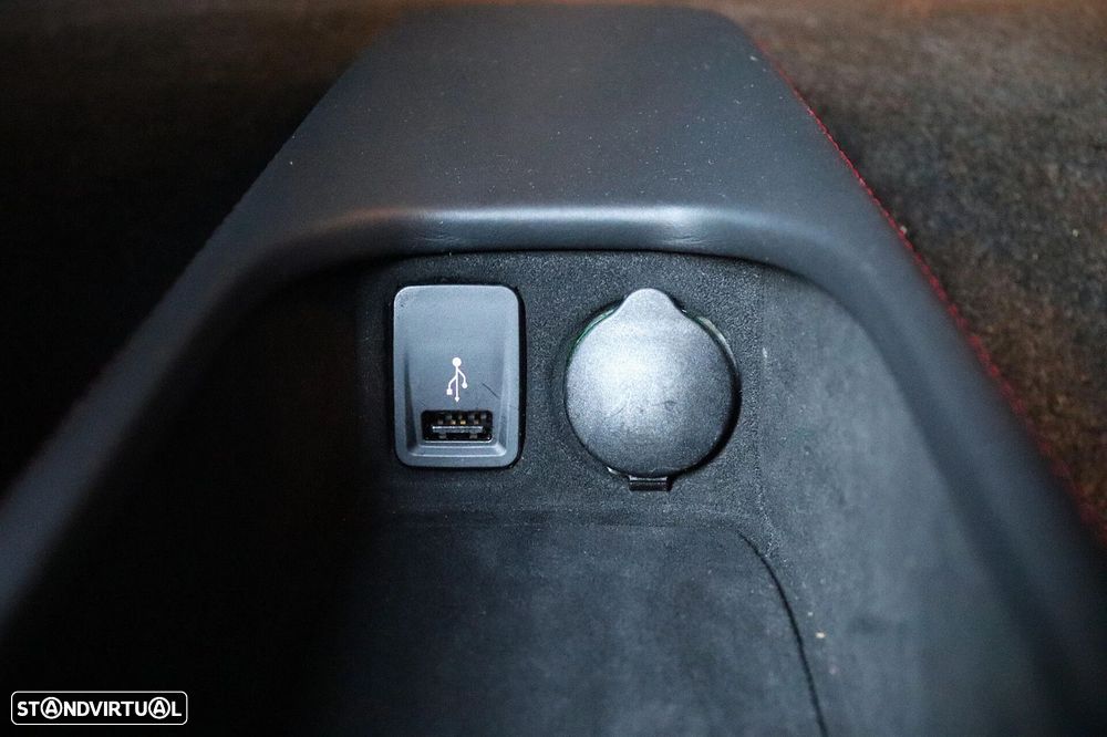 Ferrari F8 Tributo Standard - 36