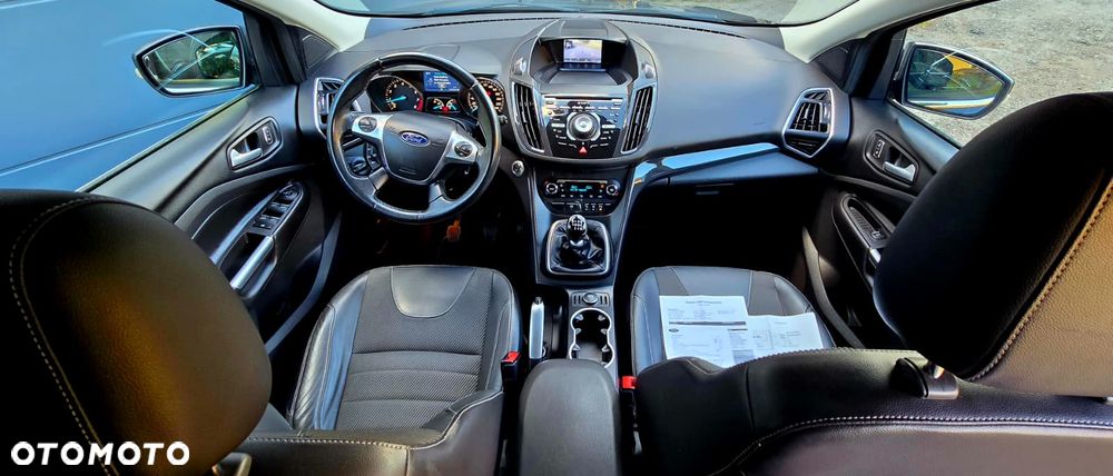 Ford Kuga - 10