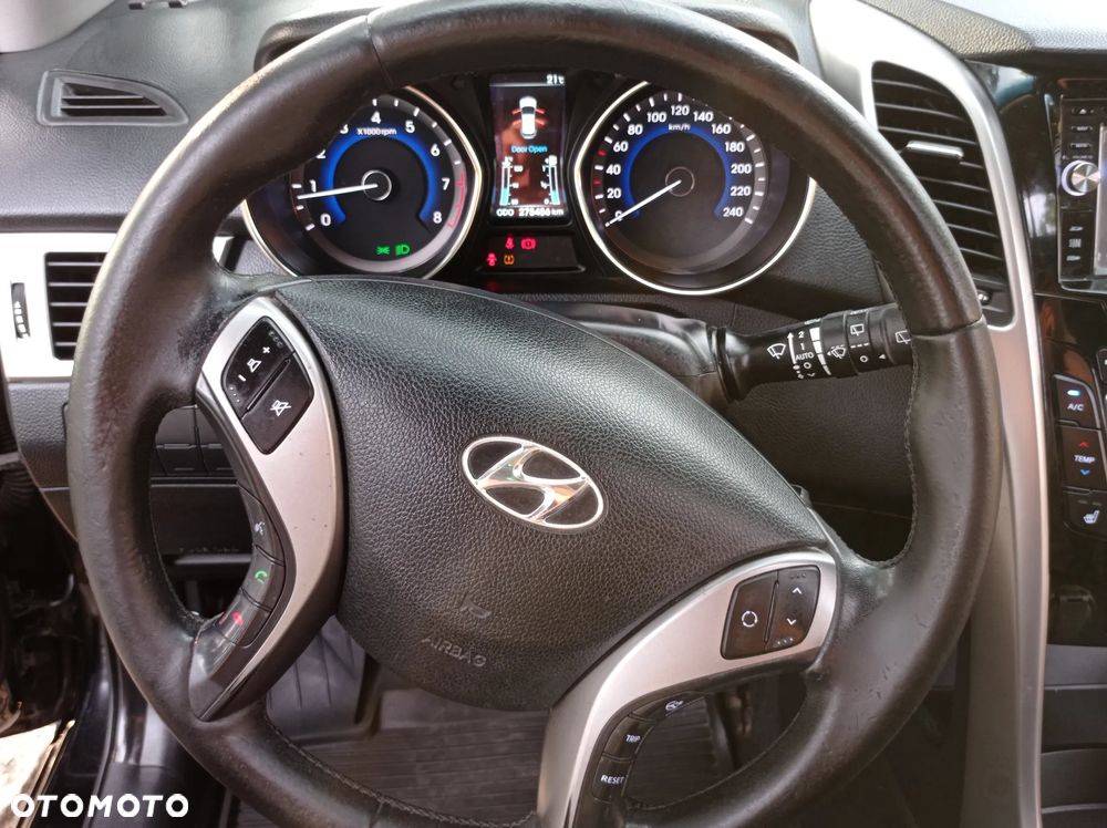 Hyundai i30 1.6 GDI Premium - 22