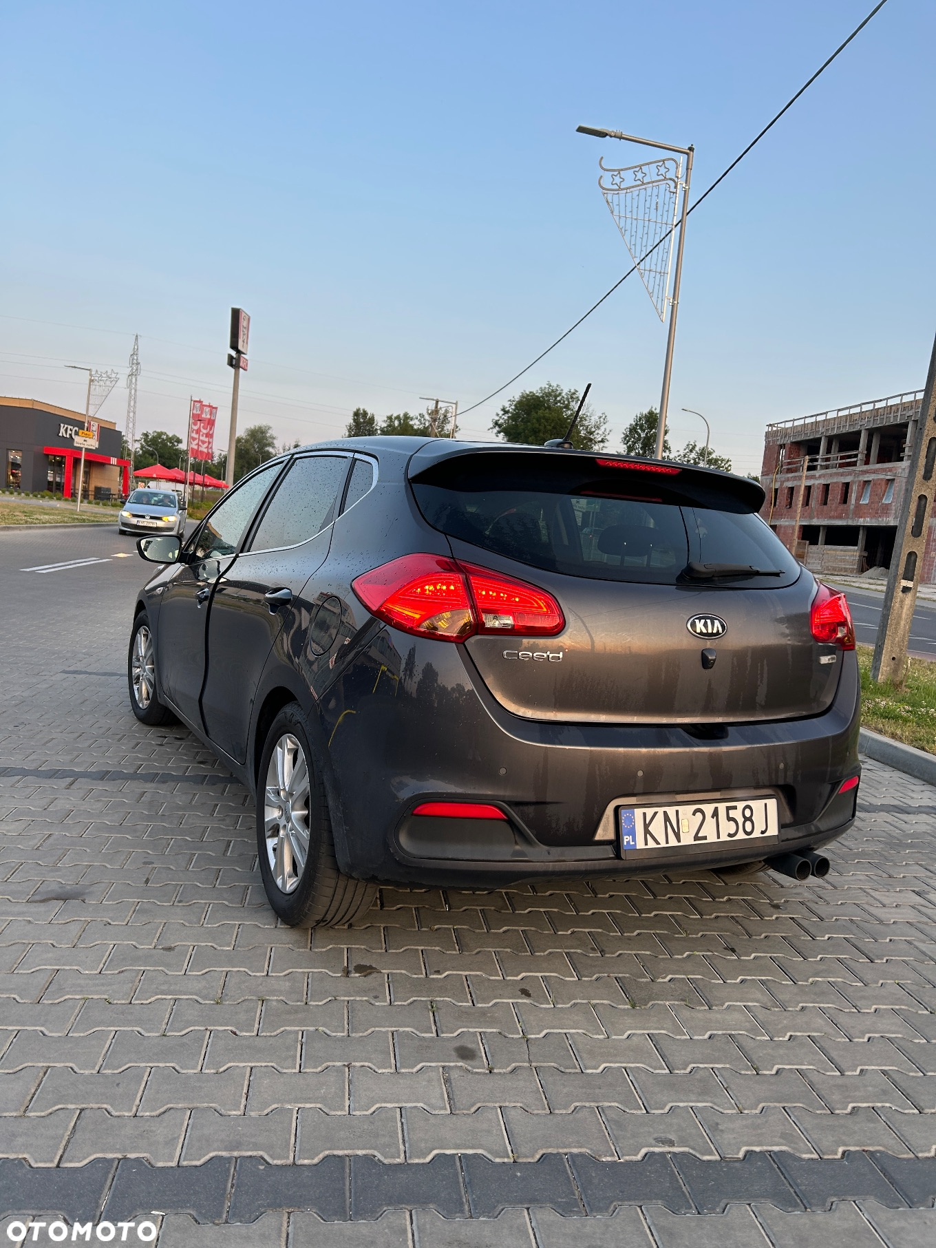 Kia Ceed - 4
