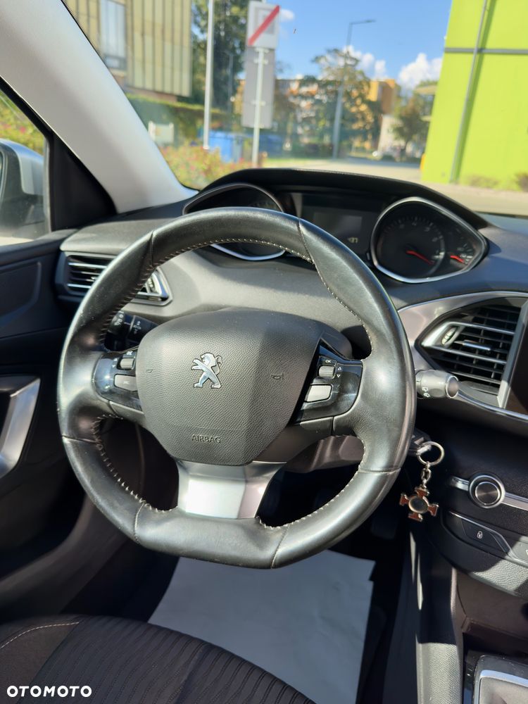 Peugeot 308 125 THP Active - 14