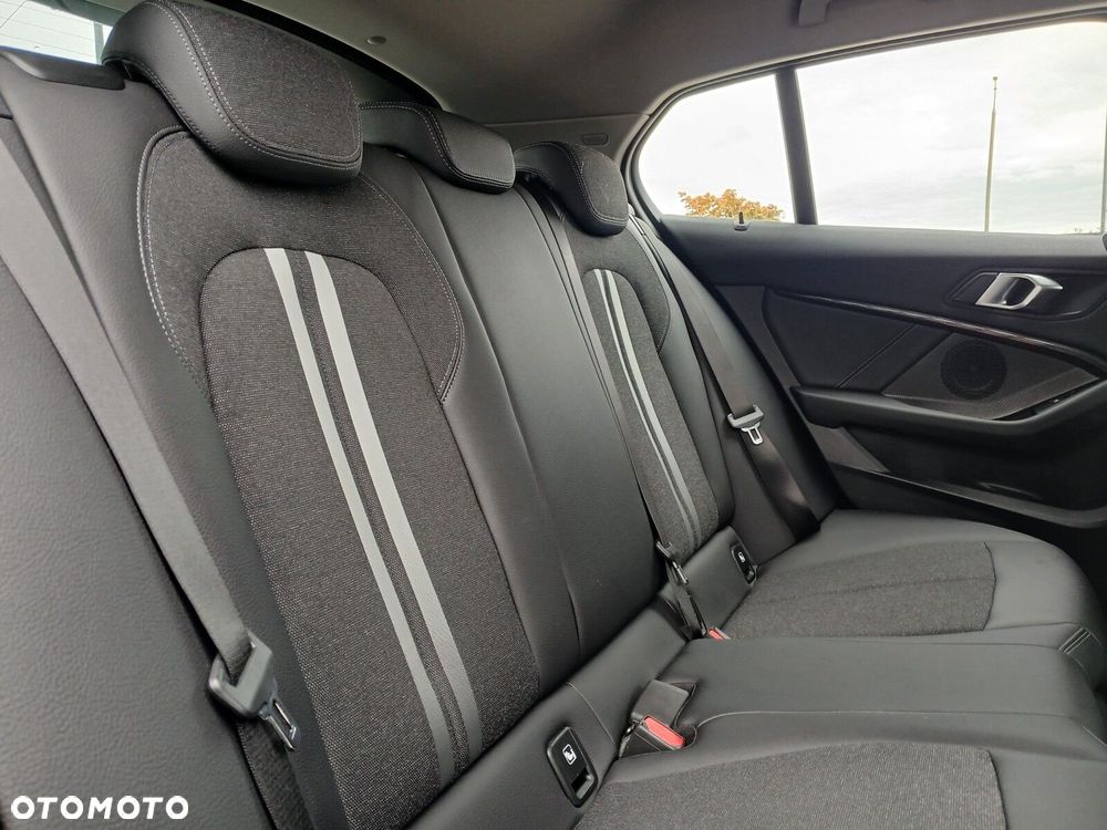 BMW Seria 1 - 19