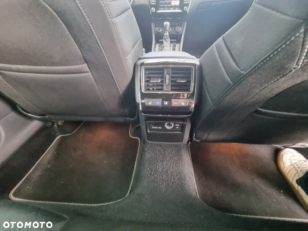 Skoda Superb 2.0 TSI Style DSG - 11