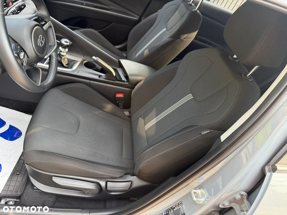 Hyundai Elantra 1.6 Modern - 12