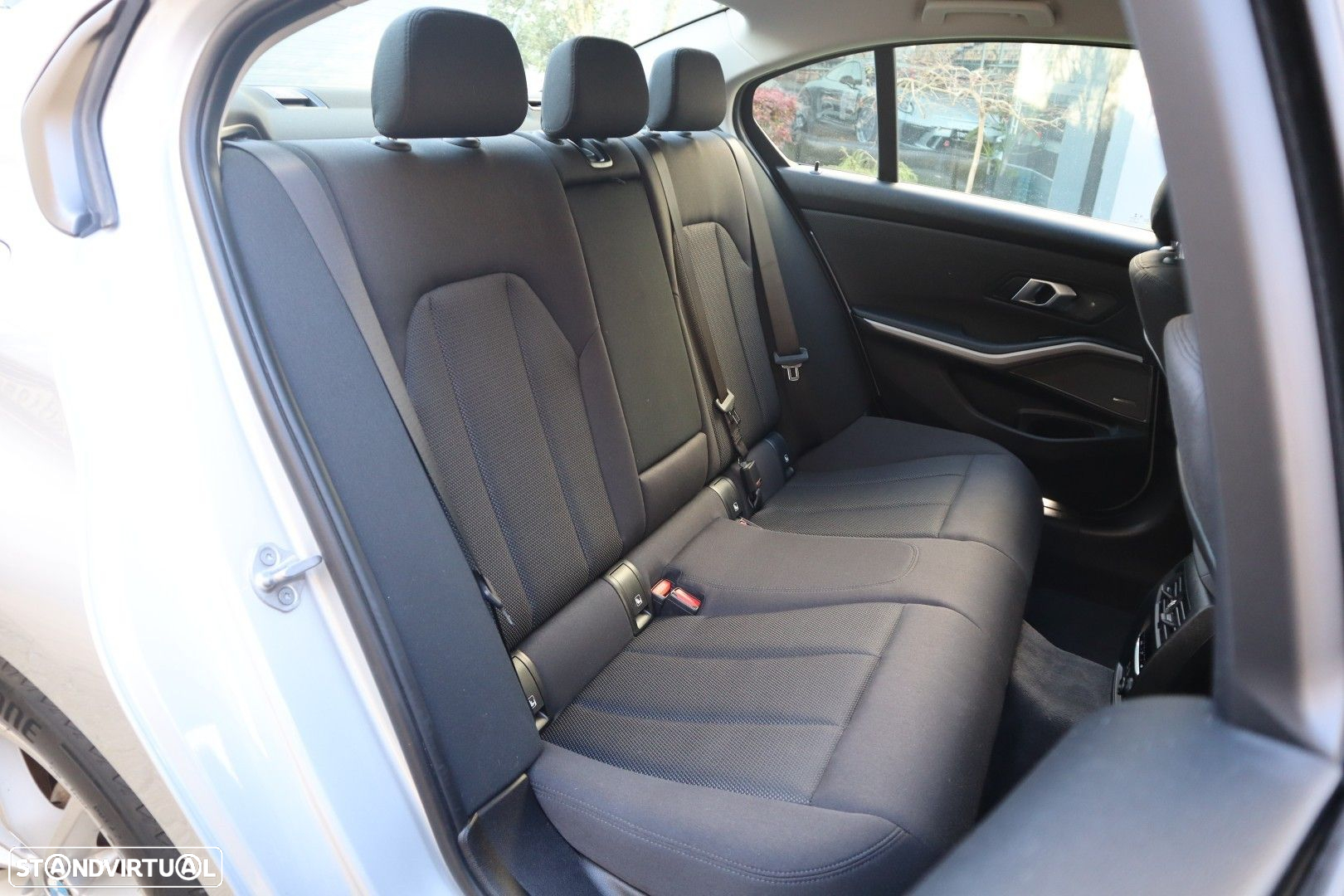 BMW 330 e Corporate Edition Auto - 34
