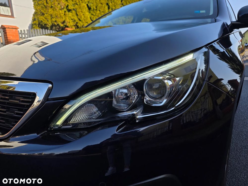 Peugeot 308 BlueHDi 130 EAT6 Stop & Start Allure - 28