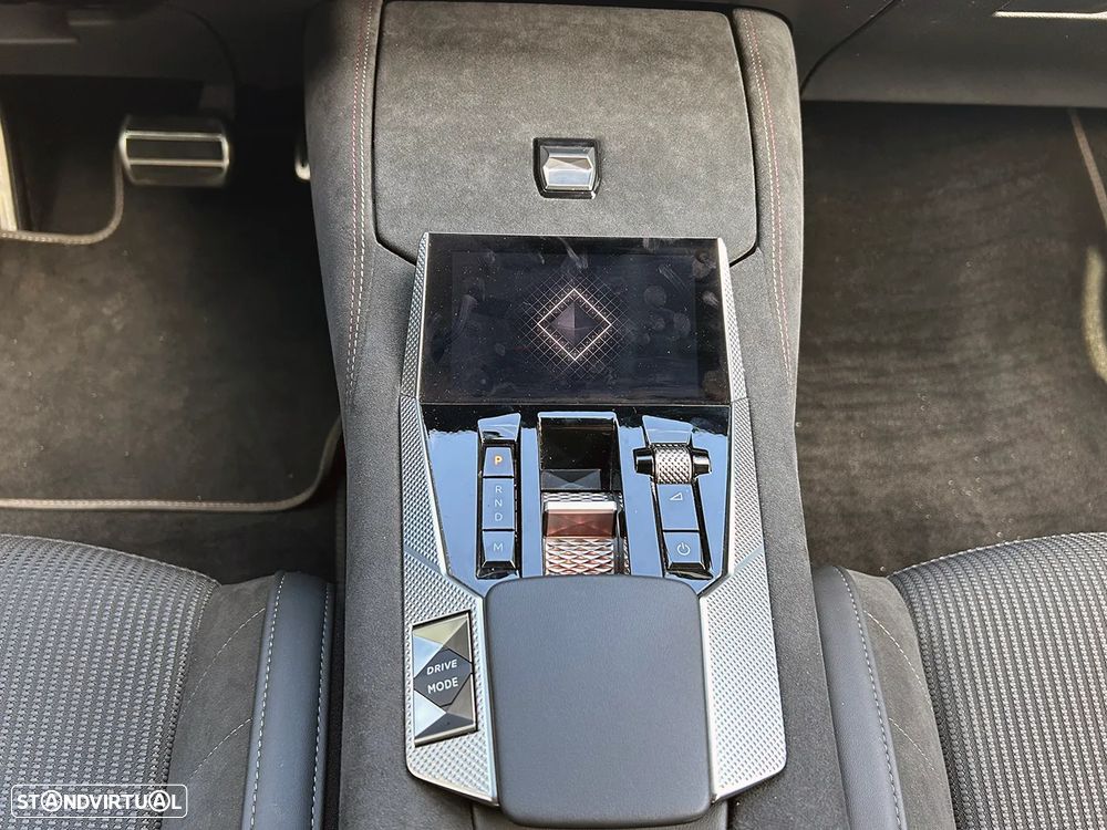 DS DS4 4 1.2 PureTech Performance Line EAT8 - 26