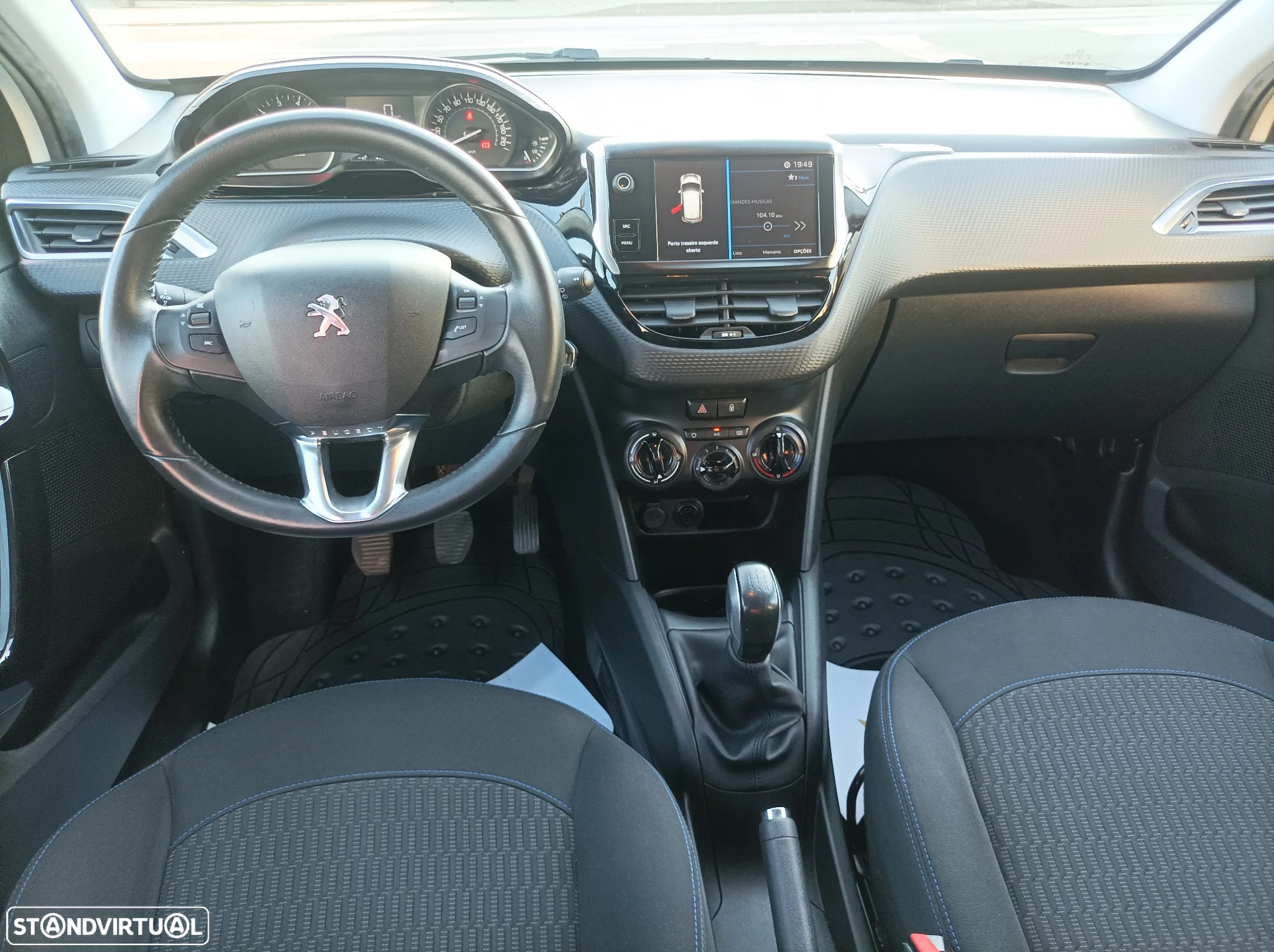 Peugeot 208 1.2 PureTech Style - 26