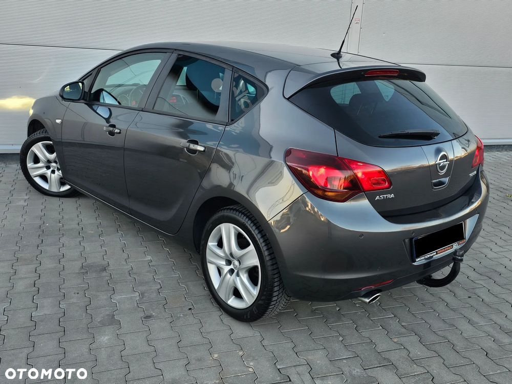 Opel Astra 1.4 Turbo Innovation - 3