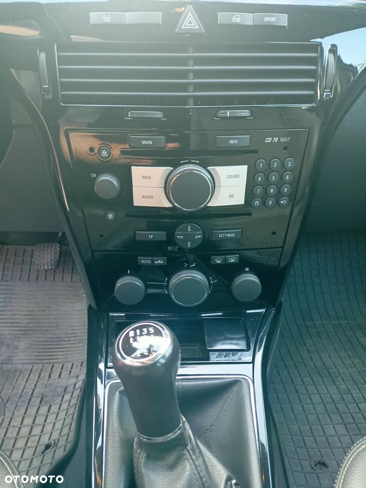 Opel Astra 1.9 CDTI DPF Innovation 110 Jahre - 6