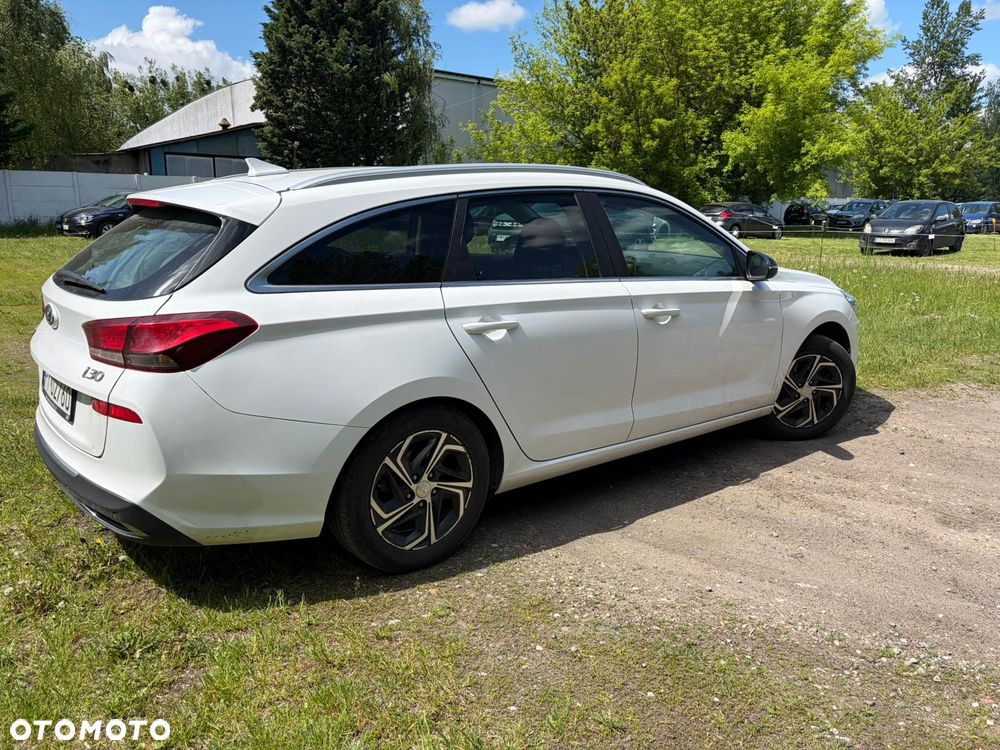 Hyundai i30 1.5 DPI Smart - 4