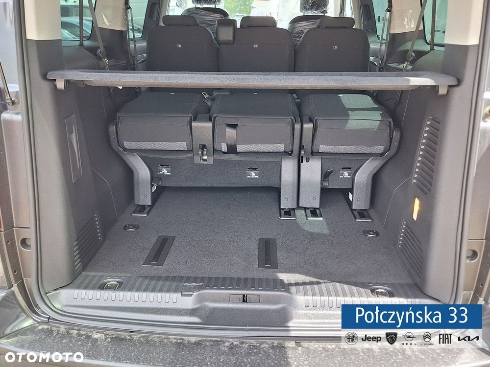 Peugeot Traveller - 8