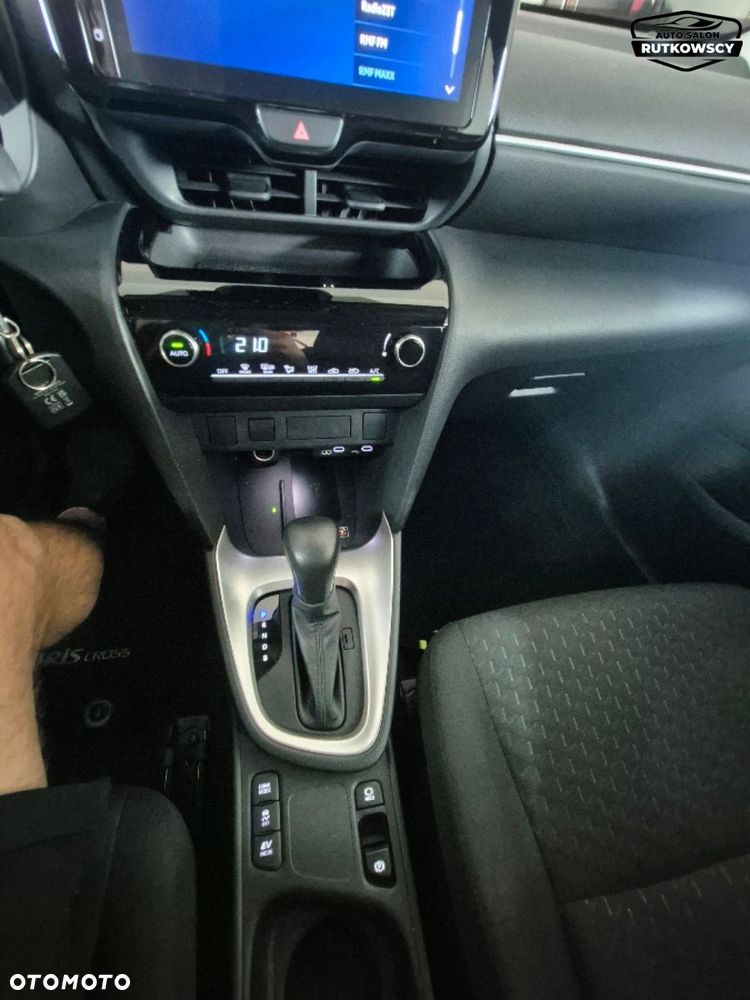 Toyota Yaris Cross - 18