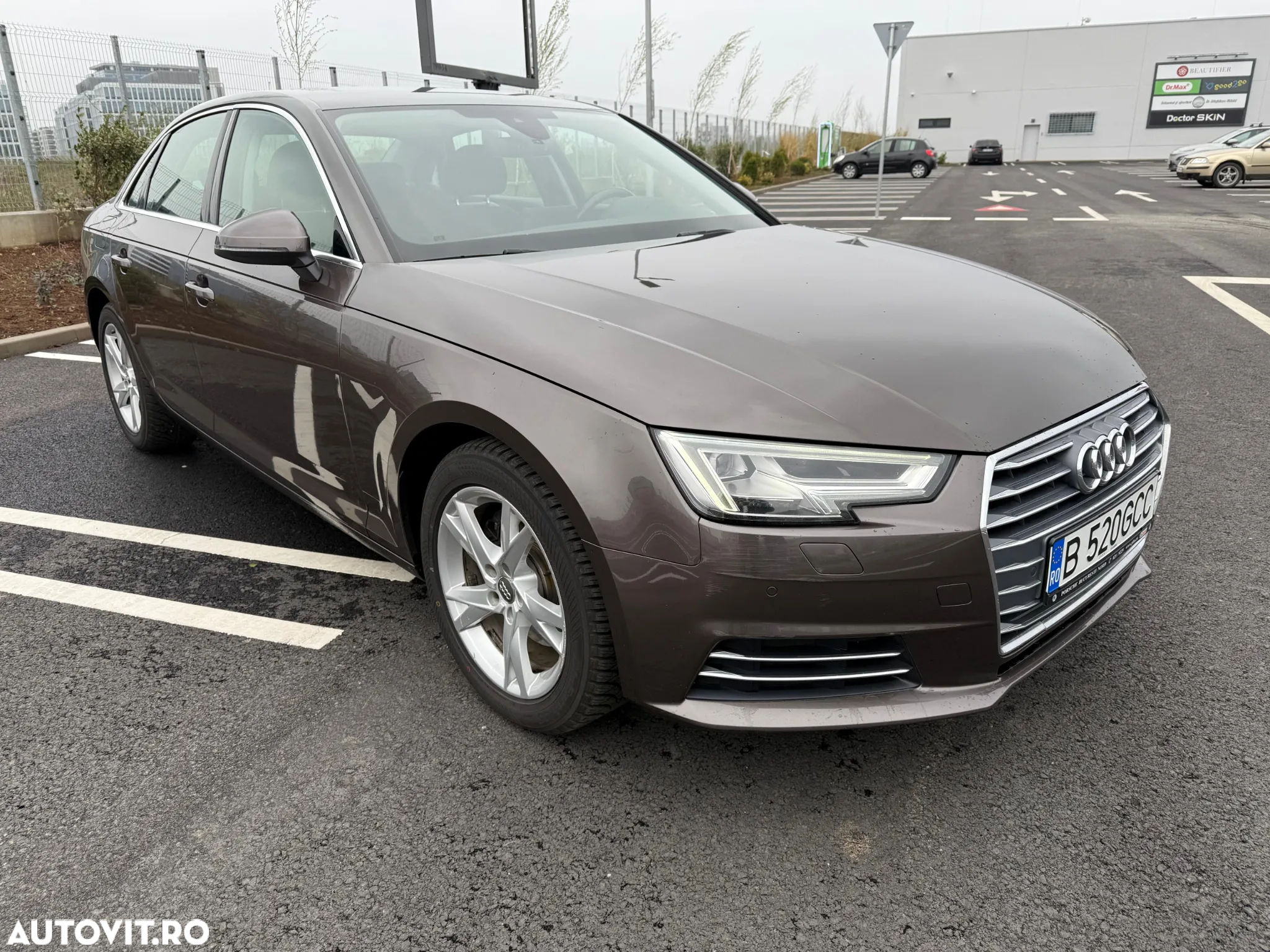Audi A4 2.0 TDI S tronic - 12