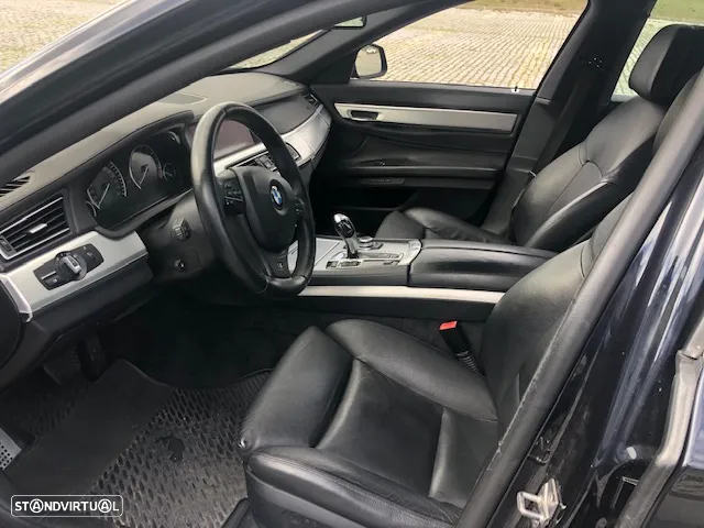 BMW 740 d Pack M - 10