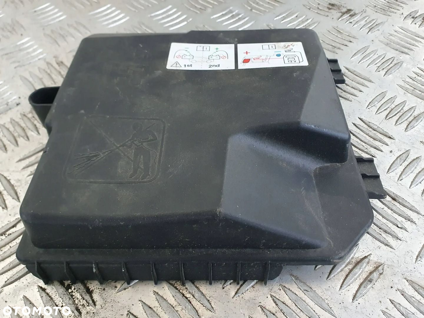 DS7 DS4 Crossback C5 X 1.6 THP 17-22 skrzynka puszka bezpieczników - 4