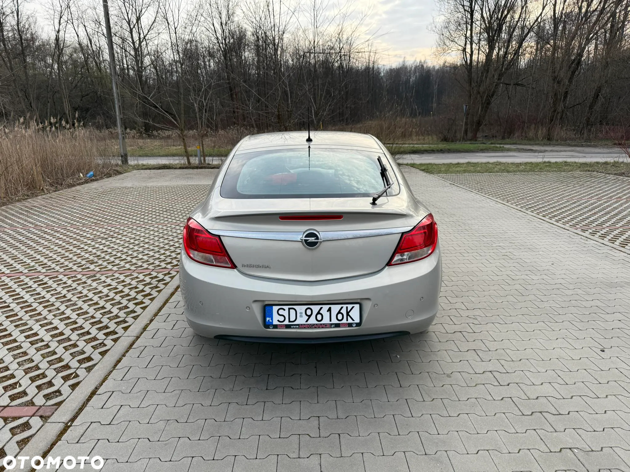 Opel Insignia 1.8 - 2