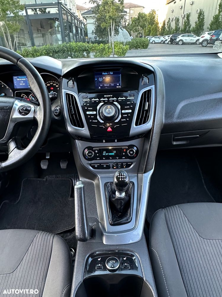 Ford Focus 1.0 EcoBoost Start-Stopp-System SYNC Edition - 9