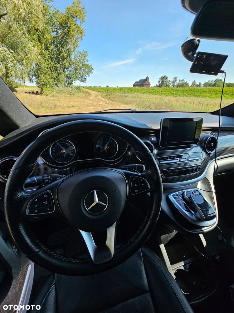 Mercedes-Benz Klasa V 300 d Extralang 9G-TRONIC Avantgarde Edition - 16