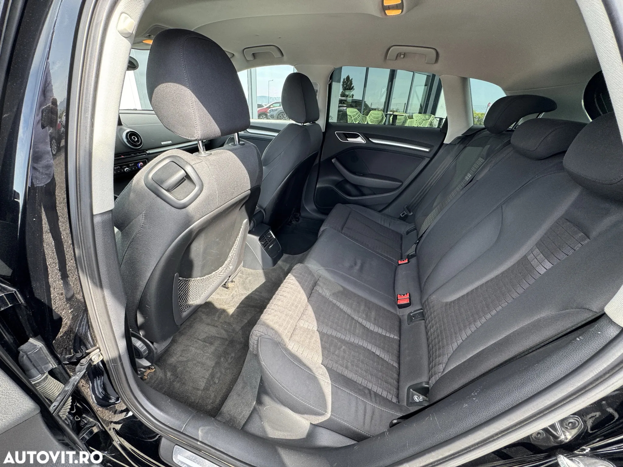 Audi A3 Sportback 2.0 TDI quattro Attraction - 19