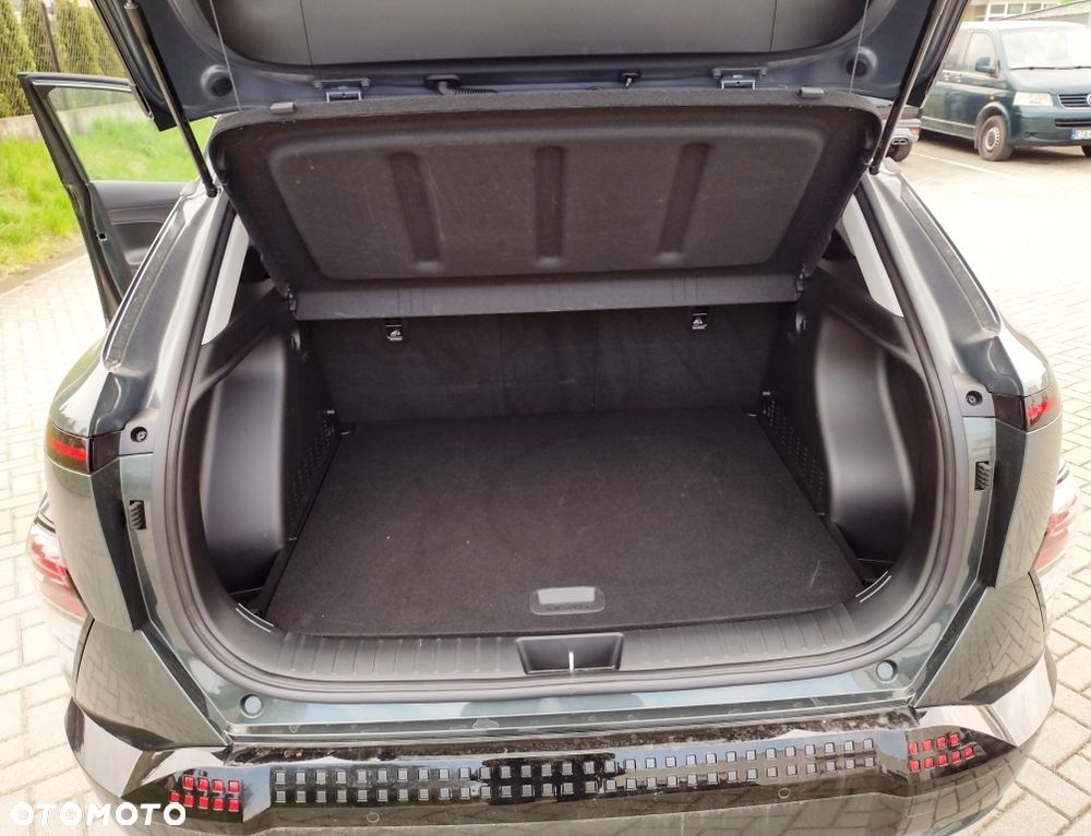 Hyundai Kona 65kWh Executive - 8