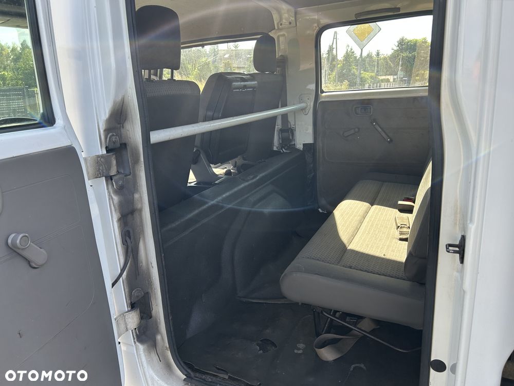 Nissan CABSTAR - 10