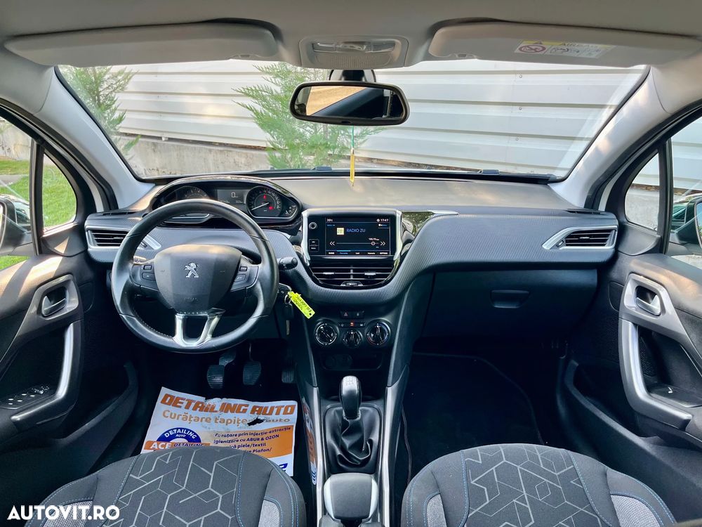 Peugeot 2008 - 5
