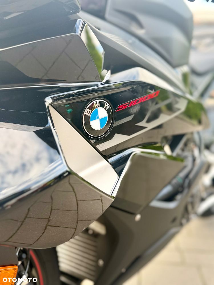 BMW S - 13