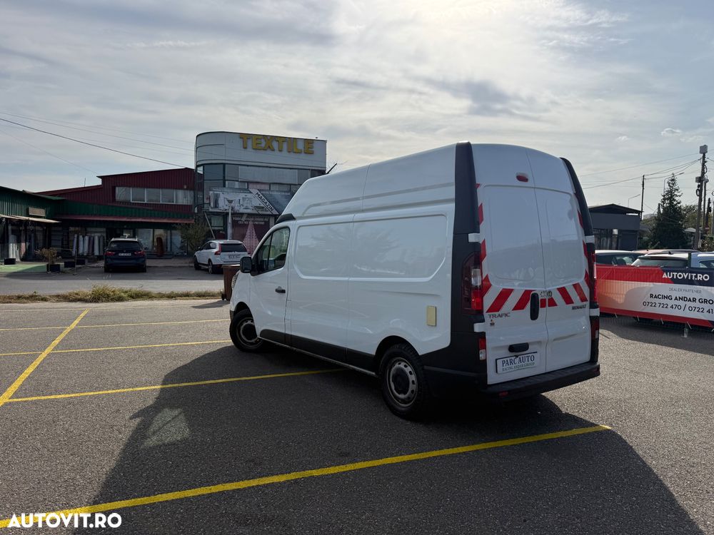 Renault Trafic 2.0 Blue dCi 150 Furgon Cabina Dubla L2H1 - 8