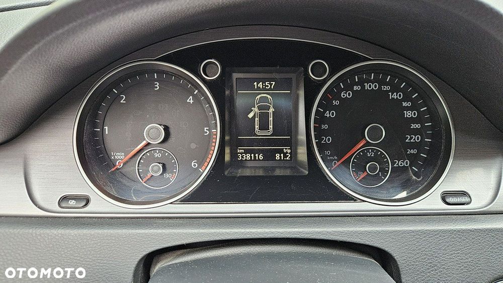 Volkswagen Passat Variant 2.0 TDI DSG BlueMotion Technology Trendline - 19