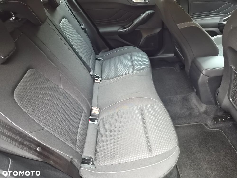 Ford Focus 1.5 EcoBlue Start-Stopp-System COOL&CONNECT - 17