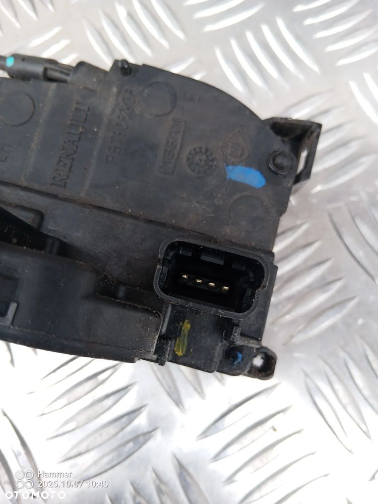 SCENIC III zamek drzwi lewy przód 4PIN EU - 2