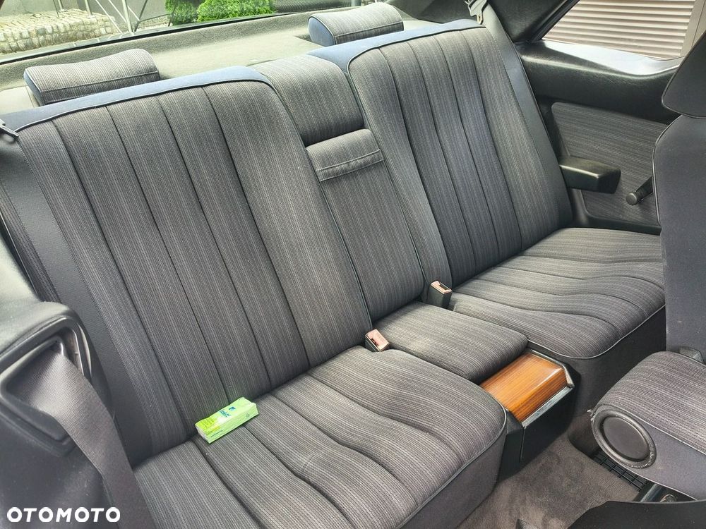 Mercedes-Benz W124 (1984-1993) - 14
